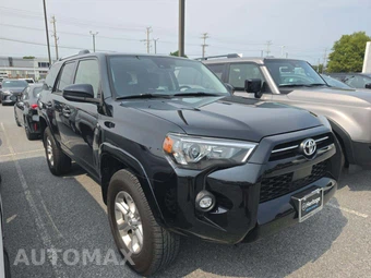 2024 Toyota 4Runner SR5 - miniatura 4