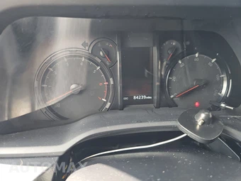 2024 Toyota 4Runner SR5 - miniatura 12