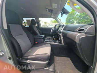 2024 Toyota 4Runner SR5 - miniatura 19