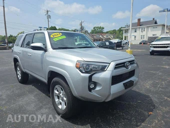 2024 Toyota 4Runner SR5 - miniatura 4