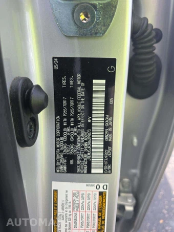 2024 Toyota 4Runner SR5 - miniatura 5