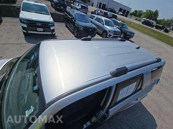 2024 Toyota 4Runner SR5 - miniatura 9