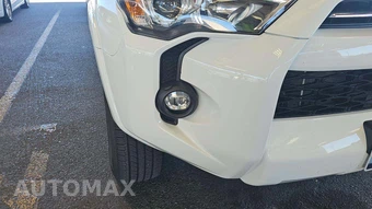 2024 Toyota 4Runner SR5 - miniatura 23