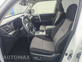 2024 Toyota 4Runner SR5 - miniatura 7