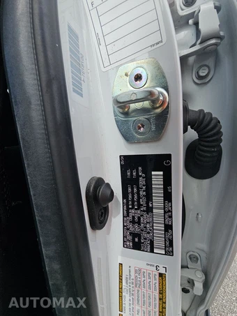 2024 Toyota 4Runner SR5 - miniatura 14