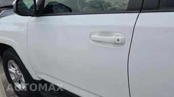 2024 Toyota 4Runner SR5 - miniatura 20