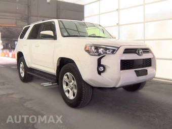 2024 Toyota 4Runner SR5 - miniatura 3