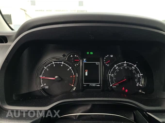 2024 Toyota 4Runner SR5 – miniatura 12