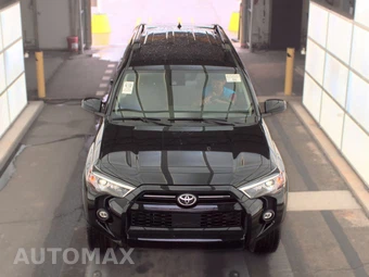 2024 Toyota 4Runner SR5 – miniatura 2