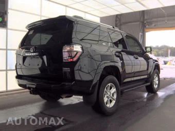 2024 Toyota 4Runner SR5 – miniatura 4