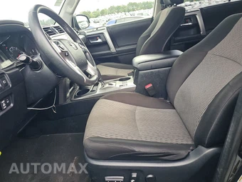 2024 Toyota 4Runner SR5 – miniatura 7
