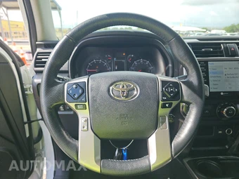 2024 Toyota 4Runner SR5 Premium - miniatura 10