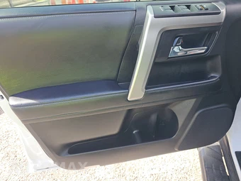 2024 Toyota 4Runner SR5 Premium - miniatura 9