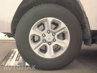 2024 Toyota 4Runner SR5 Premium - miniatura 9