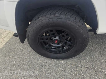 2024 Toyota 4Runner TRD Pro - miniatura 13