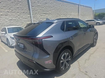 2024 Toyota bZ4X XLE - miniatura 4