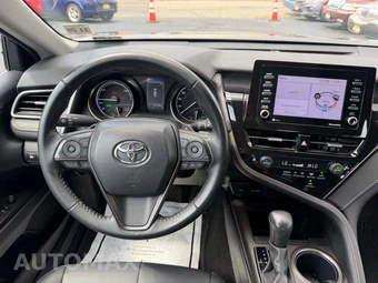 2024 Toyota Camry Hybrid SE - miniatura 15