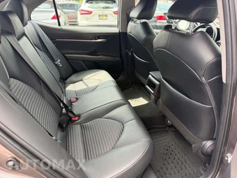 2024 Toyota Camry Hybrid SE - miniatura 19