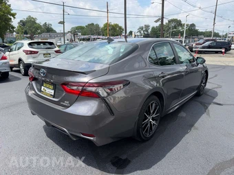 2024 Toyota Camry Hybrid SE - miniatura 24