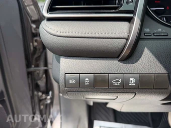 2024 Toyota Camry Hybrid SE - miniatura 7