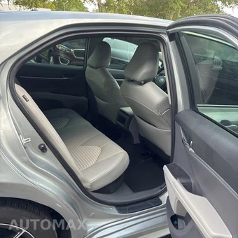 2024 Toyota Camry Hybrid SE - miniatura 17