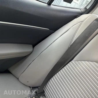 2024 Toyota Camry Hybrid SE - miniatura 26