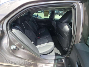 2024 Toyota Camry Hybrid SE - miniatura 16