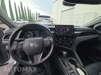 2024 Toyota Camry Hybrid SE - miniatura 11