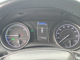2024 Toyota Camry Hybrid SE - miniatura 12