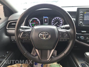 2024 Toyota Camry Hybrid SE Nightshade - miniatura 10