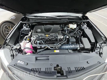 2024 Toyota Camry Hybrid SE Nightshade - miniatura 15