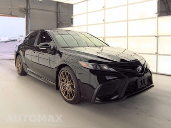 2024 Toyota Camry Hybrid SE Nightshade - miniatura 3