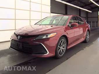 2024 Toyota Camry Hybrid XLE