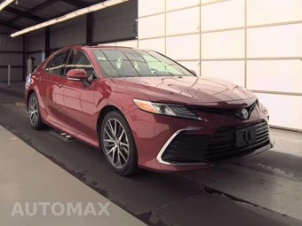 2024 Toyota Camry Hybrid XLE - miniatura 3