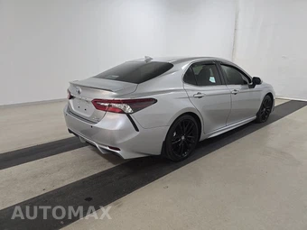2024 Toyota Camry Hybrid XSE - miniatura 4