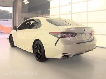 2024 Toyota Camry Hybrid XSE - miniatura 6