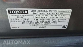 2024 Toyota Camry LE - miniatura 18