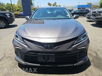 2024 Toyota Camry LE - miniatura 2