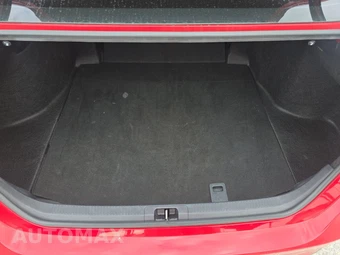 2024 Toyota Camry LE - miniatura 16