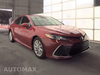 2024 Toyota Camry LE - miniatura 3