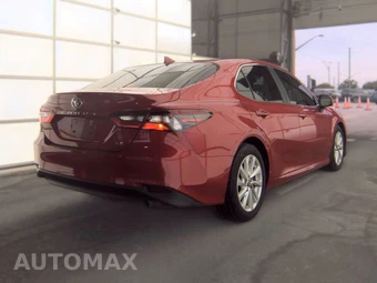 2024 Toyota Camry LE - miniatura 4