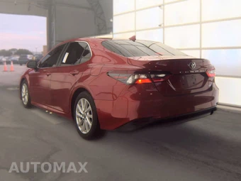 2024 Toyota Camry LE - miniatura 6
