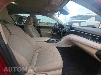 2024 Toyota Camry LE - miniatura 8
