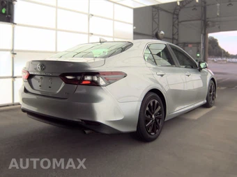 2024 Toyota Camry LE - miniatura 4
