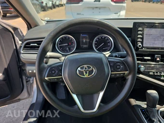 2024 Toyota Camry LE - miniatura 10
