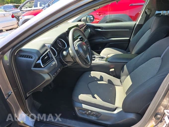 2024 Toyota Camry LE - miniatura 7