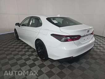 2024 Toyota Camry LE - miniatura 6
