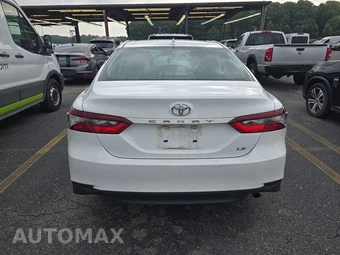 2024 Toyota Camry LE - miniatura 5