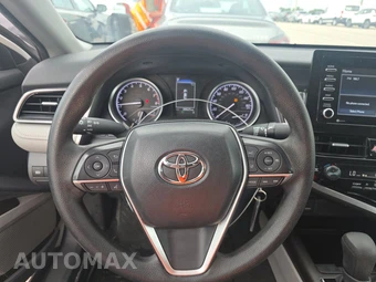 2024 Toyota Camry LE - miniatura 10