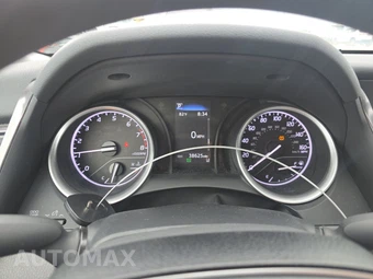 2024 Toyota Camry LE - miniatura 12